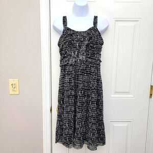 The Limited Black White Sleeveless Ruffle Front Lined Stretchy Dress Y2K Size M